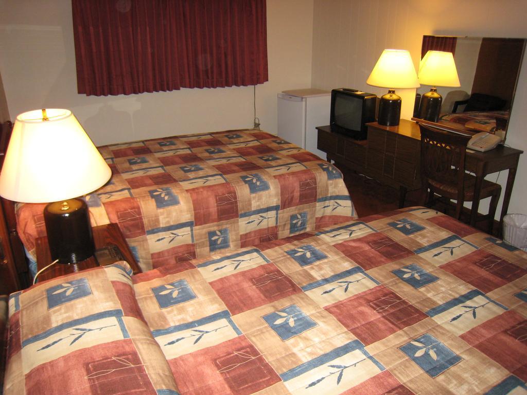 Downtowner Motor Inn 크레스턴 객실 사진